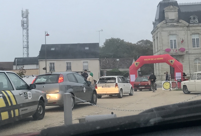 Rallye Historique du Poitou - Départ à la fraîche dimanche matin