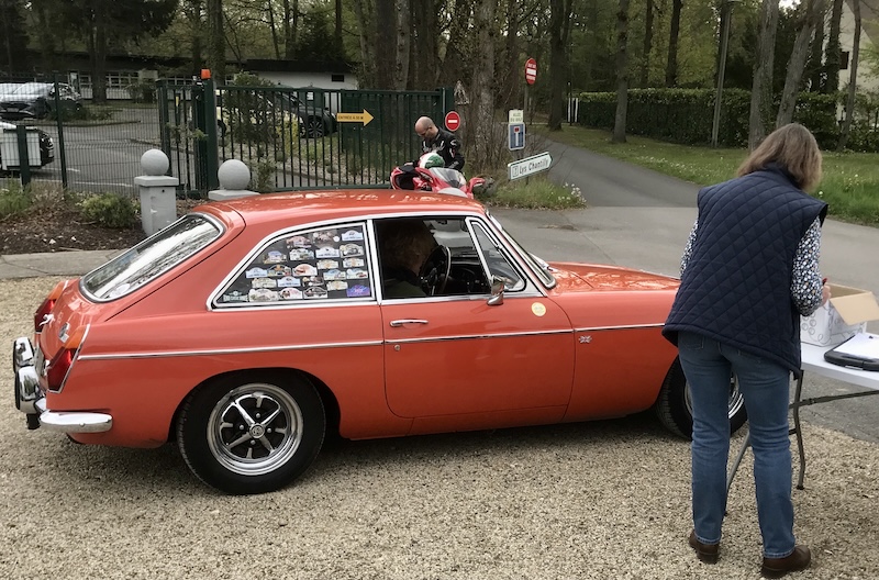 Francis PLANCHE & Catherine NOGIER - MGB GT